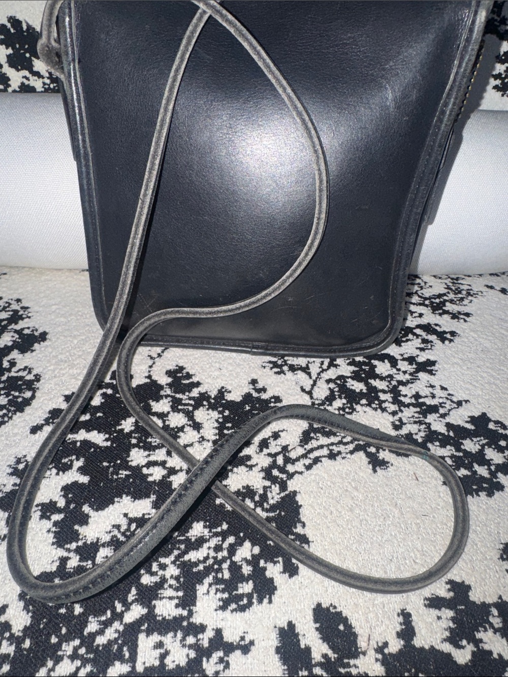 Vintage 1995!  Coach Black Leather Companion Flap Crossbody with OG Hangtag - Picture 4 of 6